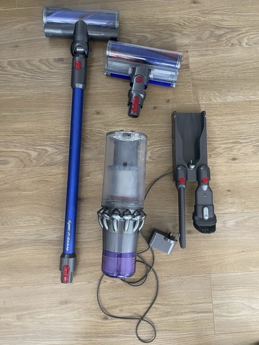 Dyson cyclone v11 absolute - dyson,