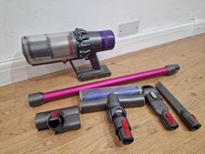 Dyson V11 Absolute Cordless