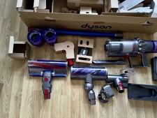 Dyson V11 Absolute Cordless